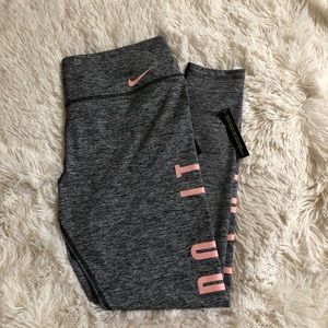 Sold** do not buy Nike women leggings NWT XL